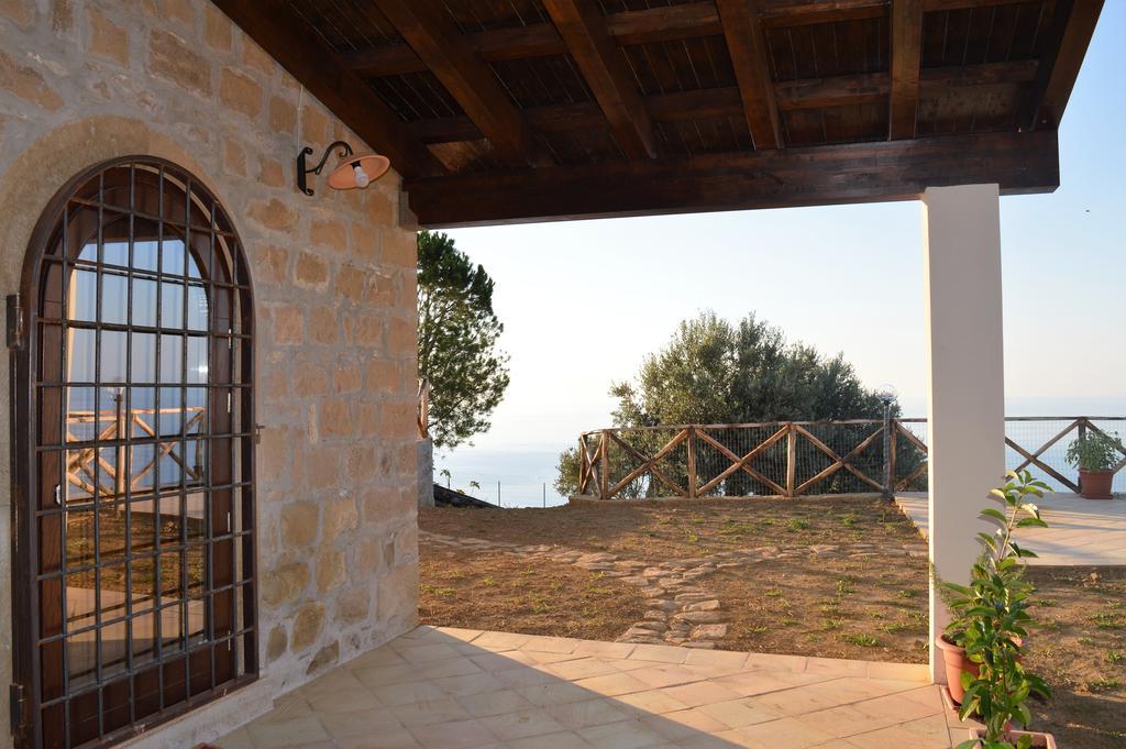 Agriturismo Pattina Villa Pettineo Bagian luar foto