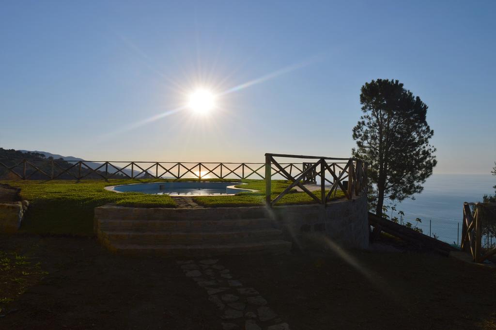 Agriturismo Pattina Villa Pettineo Bagian luar foto